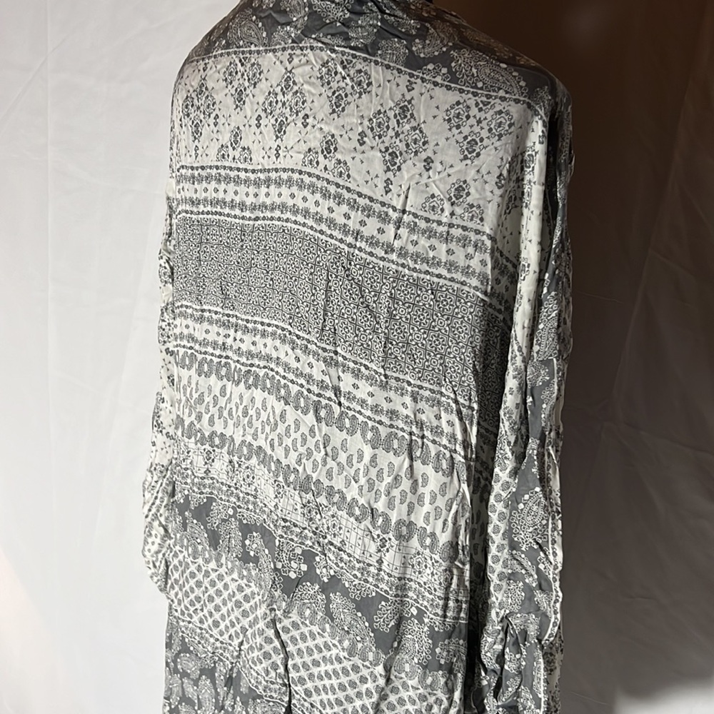 Millibon Melrose in the OC Boho Print Long Kimono, Lightweight size M + NWT - Picture 8 of 16